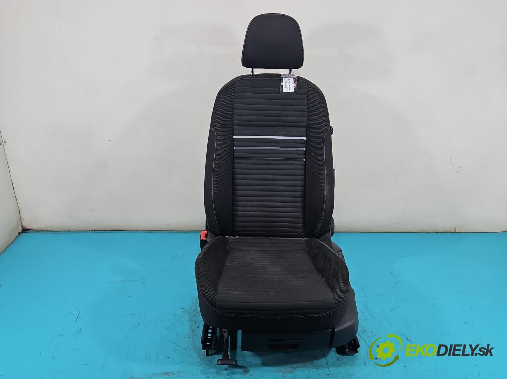 Vw Golf VII 2012-2020 1.4 TSI 150 HP automatic 110 kW 1395 cm3 5- Sedačka ľavý  (Sedadlo)