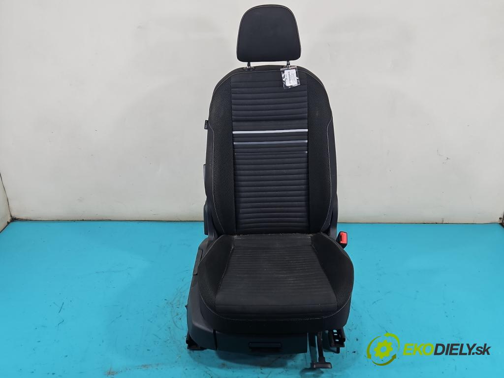 Vw Golf VII 2012-2020 1.4 TSI 150 HP automatic 110 kW 1395 cm3 5- Sedačka pravý  (Sedadlo)