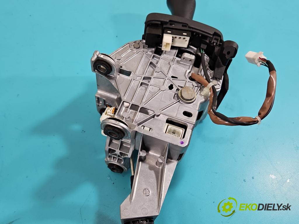 Lexus RX II 2003-2008 3.5 V6 automatic 203 kW 3456 cm3 5- Páka: Změny: stupeň,rýchlosť  (Rýchlostná páka (kulisa))