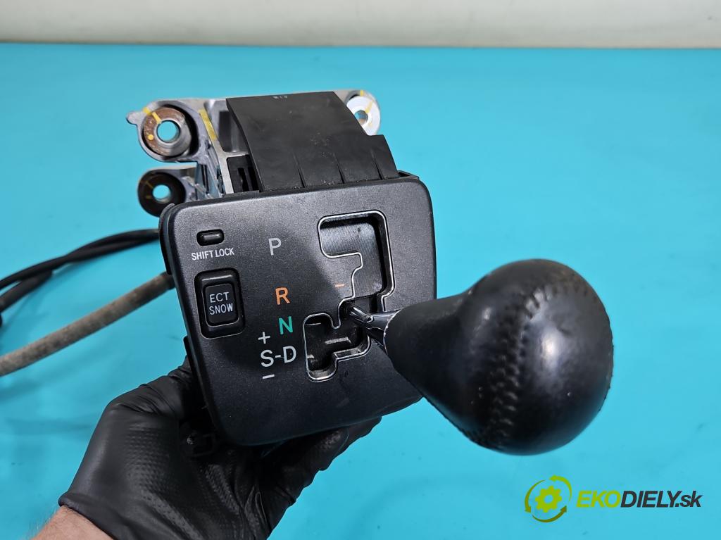 Lexus RX II 2003-2008 3.5 V6 automatic 203 kW 3456 cm3 5- Páka: Změny: stupeň,rýchlosť  (Rýchlostná páka (kulisa))