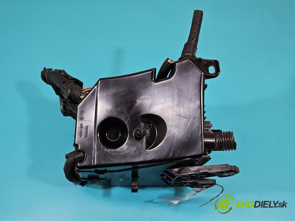 Lexus RX II 2003-2008 3.5 V6 automatic 203 kW 3456 cm3 5- skříňka pojistková  (Pojistková skříňka)