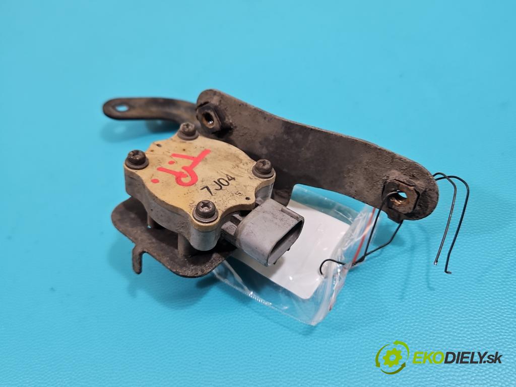 Lexus RX II 2003-2008 3.5 V6 automatic 203 kW 3456 cm3 5- snímač nastavenia xenon  (Snímač)