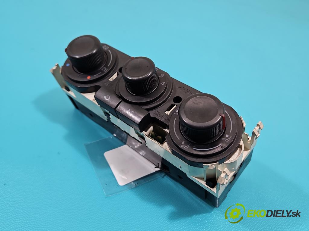 Seat Ibiza III 6L 2002-2008 1.9 tdi 101 HP manual 74 kW 1896 cm3 5- panel kúrenia 8L0820045