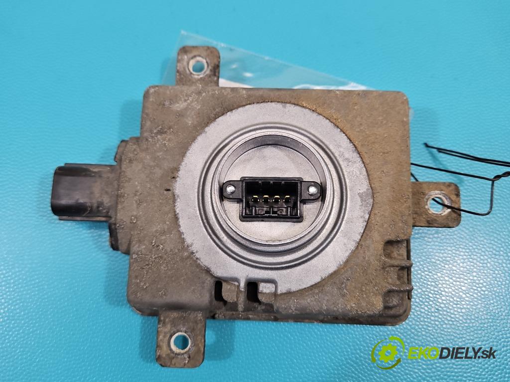 Suzuki Grand Vitara II 2005-2014 2.4 16V 169KM manual 124 kW 2393 cm3 5- střídač: xenon W3T15971 (Riadiaca jednotka xenónu)