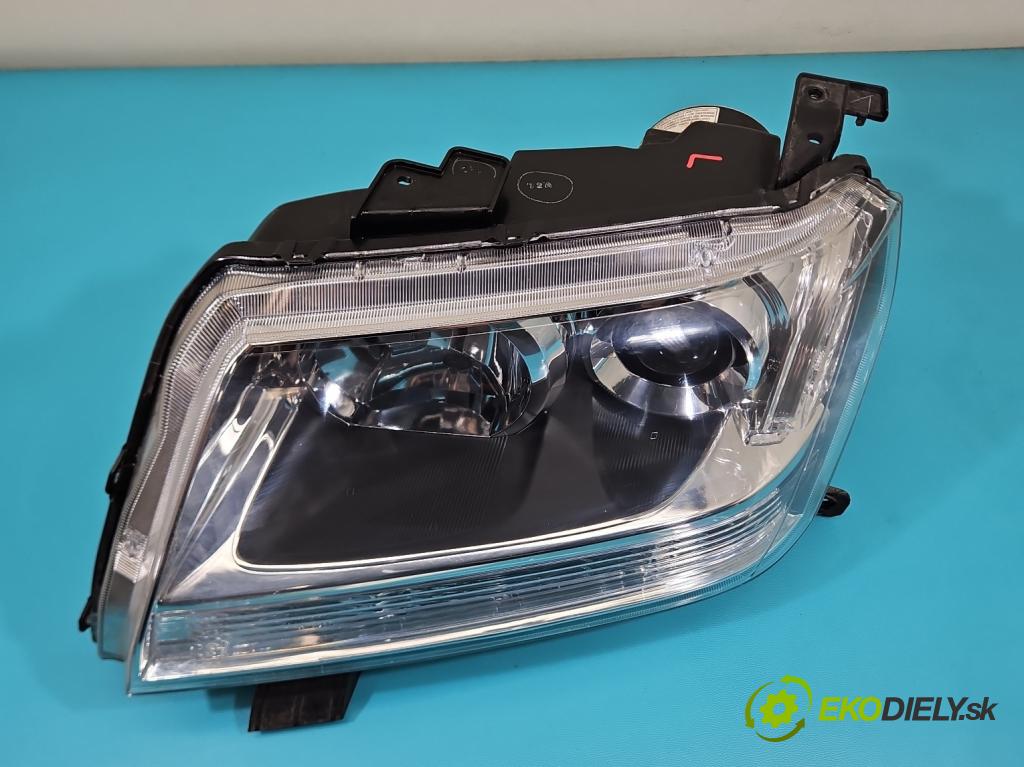 Suzuki Grand Vitara II 2005-2014 2.4 16V 169KM manual 124 kW 2393 cm3 5- Reflektor: ľavý 100-59079 (Kľučka dverí ostatné)