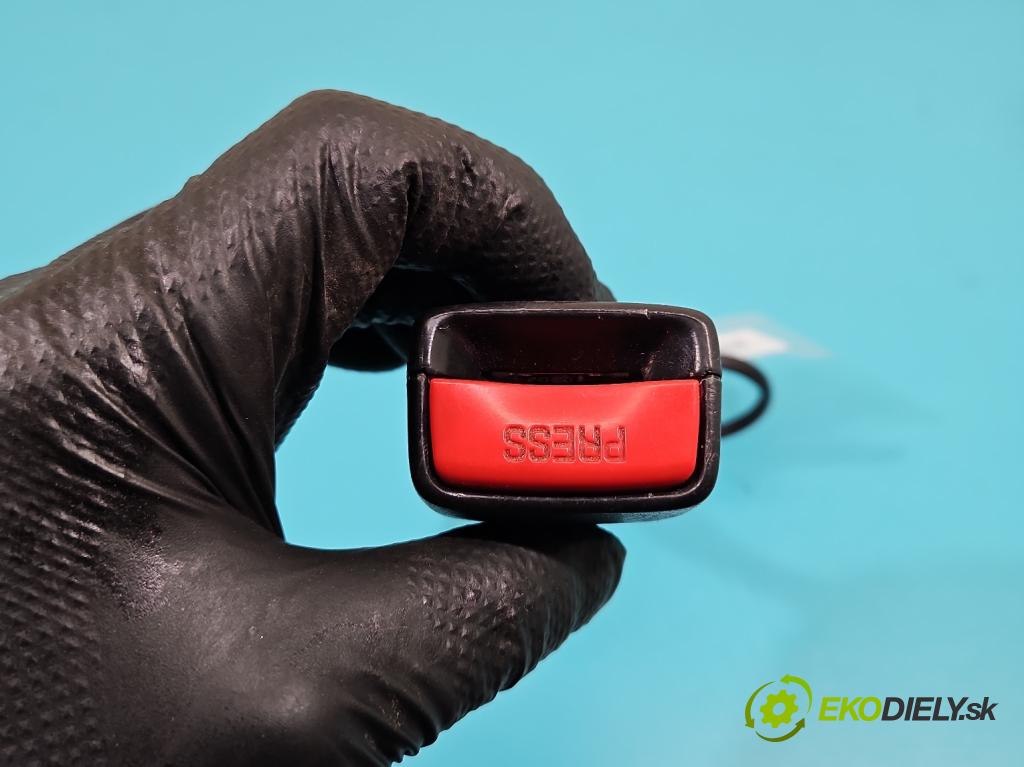 Suzuki Grand Vitara II 2005-2014 2.4 16V 169KM manual 124 kW 2393 cm3 5- pas bezpečnosť: predné ľavý