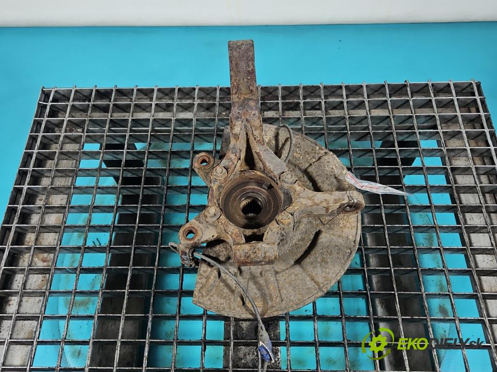 Suzuki Grand Vitara II 2005-2014 2.4 16V 169KM manual 124 kW 2393 cm3 5- náboj levé  (Náboj kola)