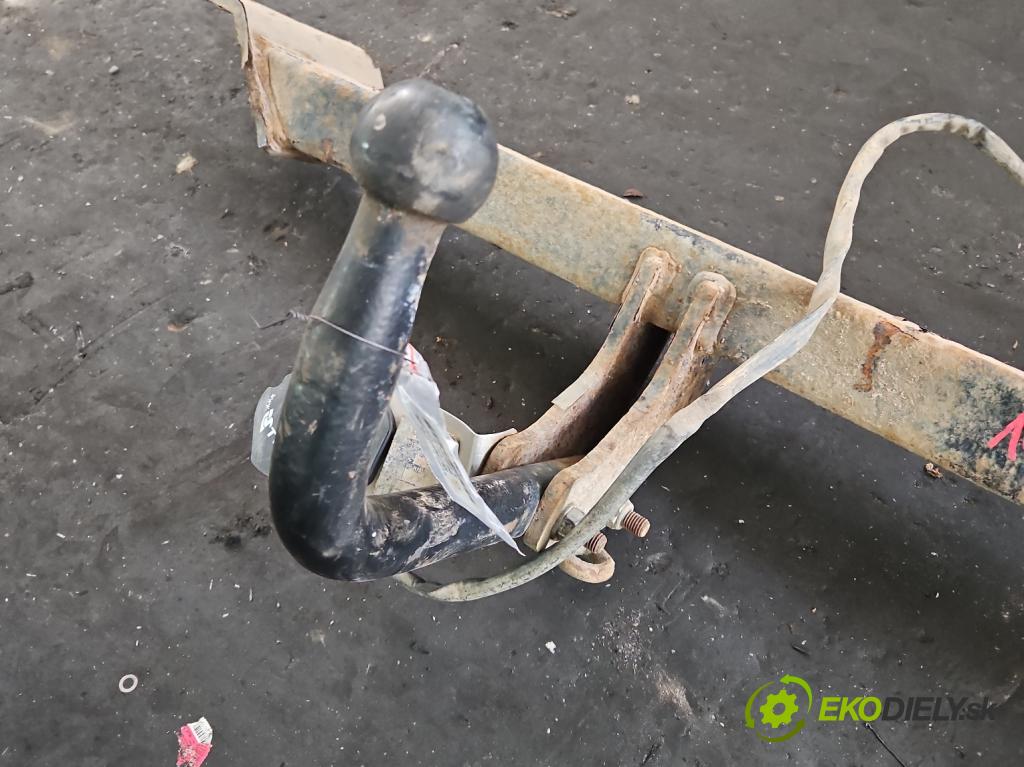 Suzuki Grand Vitara II 2005-2014 2.4 16V 169KM manual 124 kW 2393 cm3 5- oko tažné  (Tažné zařízení)