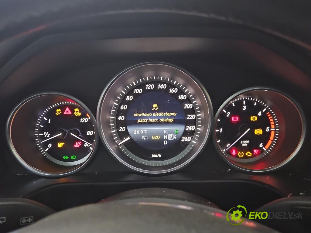 Mercedes E W212 2009-2016 2,2.0 CDI 136 HP automatic 100 kW 2143 cm3 5- prístrojovka/ budíky A2129007318 (Prístrojová doska)
