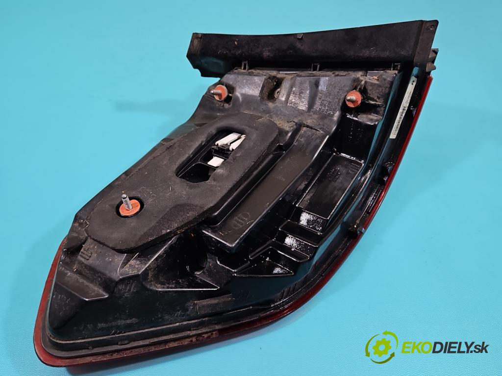 Mercedes E W212 2009-2016 2.2 CDI 136 HP automatic 100 kW 2143 cm3 5- svetlo / reflektor zadné pravé A2129061803 (Kľučka dverí ostatné)