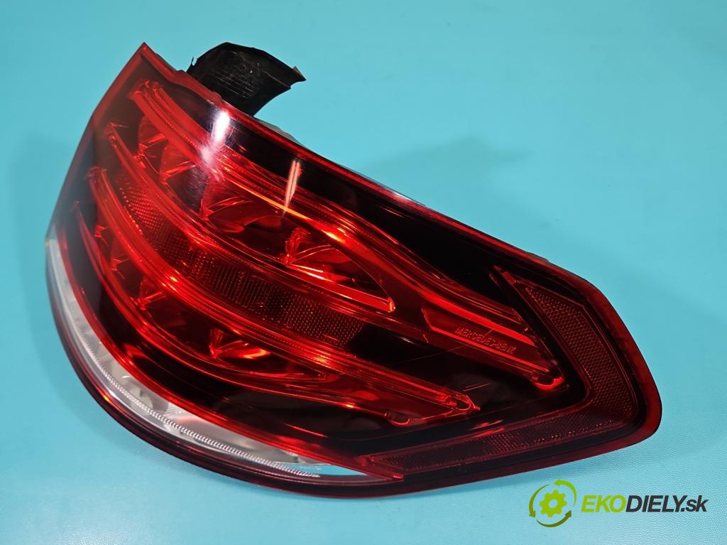 Mercedes E W212 2009-2016 2.2 CDI 136 HP automatic 100 kW 2143 cm3 5- svetlo / reflektor zadné pravé A2129061803 (Kľučka dverí ostatné)