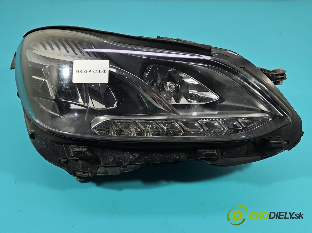 Mercedes E W212 2009-2016 2.2 CDI 136 HP automatic 100 kW 2143 cm3 5- Reflektor: pravý  (Svetlo predné pravé)