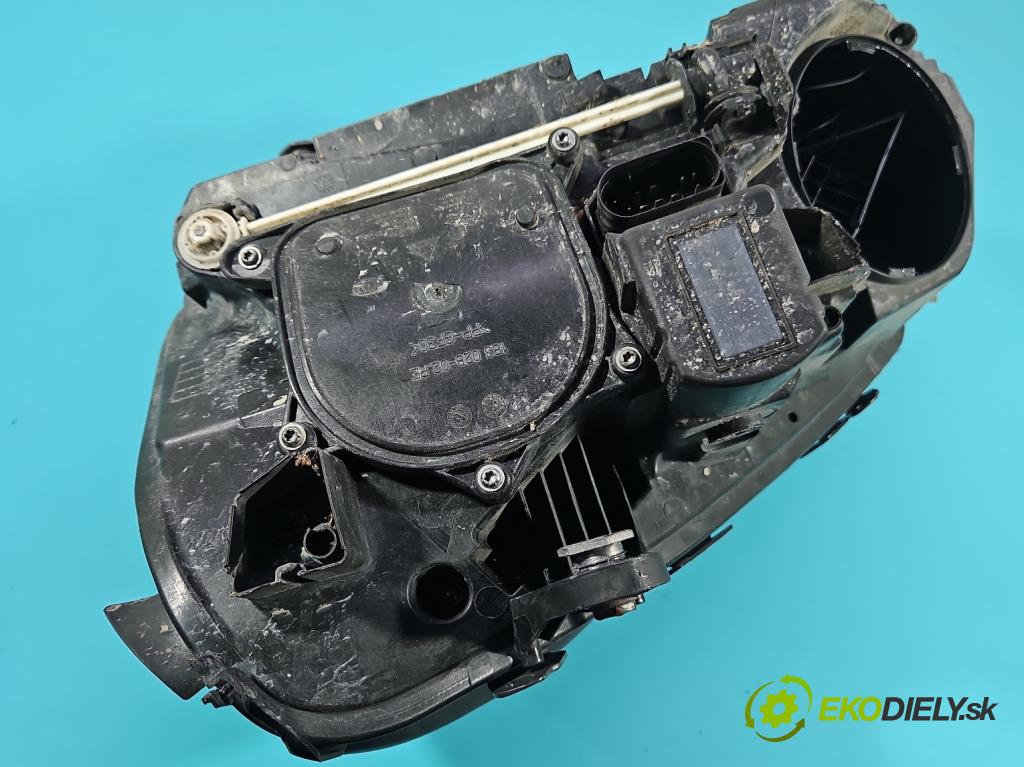 Mercedes E W212 2009-2016 2.2 CDI 136 HP automatic 100 kW 2143 cm3 5- Reflektor: pravý  (Svetlo predné pravé)