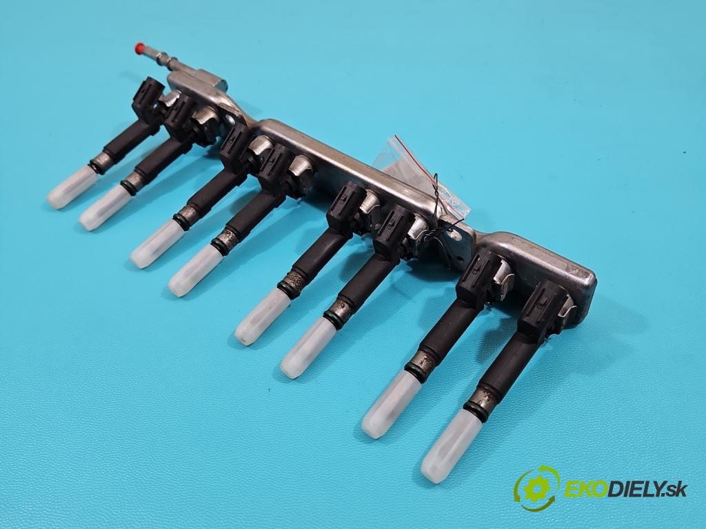 Nissan Juke I 2010-2019 1.6 16V 117 HP manual 86 kW 1598 cm3 5- vstrek  (Vstrekovač paliva)