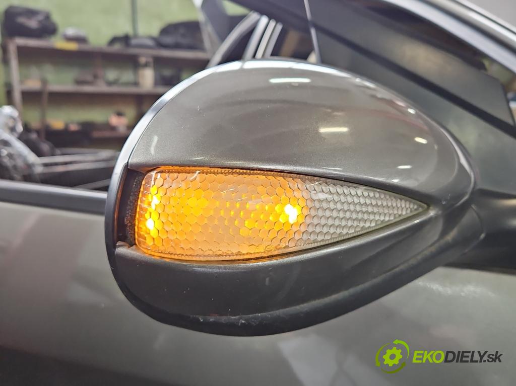 Honda Civic VIII 2006-2011 2.1 i-CTDi N22A2 141 HP manual 104 kW 2131 cm3 5- zrkadlo pravé  (Kľučka dverí ostatné)