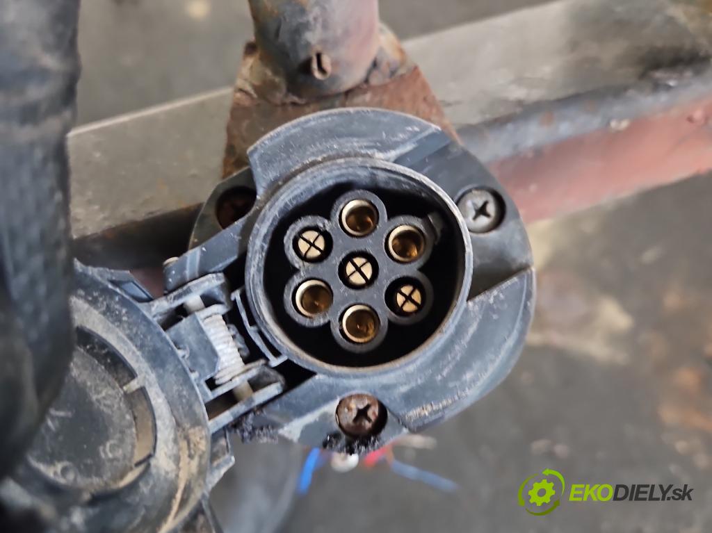 Renault Scenic I 1996-2003 1.6 16V 107 HP manual 79 kW 1598 cm3 5- oko tažné  (Tažné zařízení)