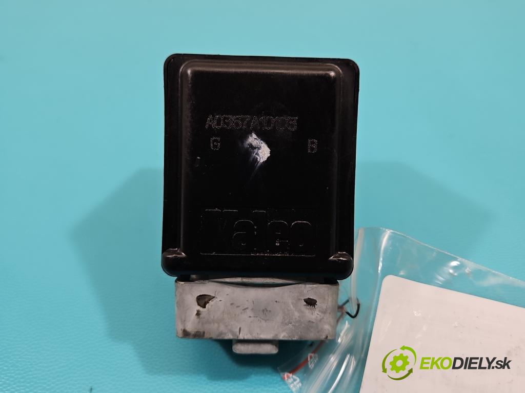 Renault Megane II 2003-2008 1.6 16V 113 HP manual 83 kW 1598 cm3 5- Blokáda: řízení: 8200033233 (Riadenie ostatné)