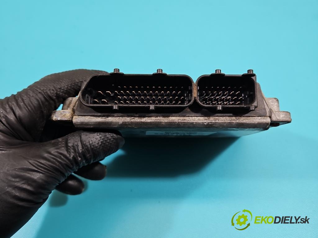 Vw Golf IV 1997-2003 2.0 8V 116 HP manual 85 kW 1984 cm3 5- riadiaca jednotka motora 06A906018ED