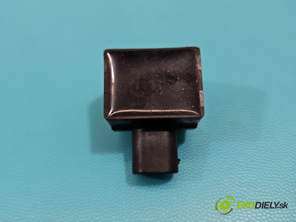 Vw Golf IV 1997-2003 1.9 tdi 90 hp manual 66 kW 1896 cm3 5- snímač ESP 1J0907651A