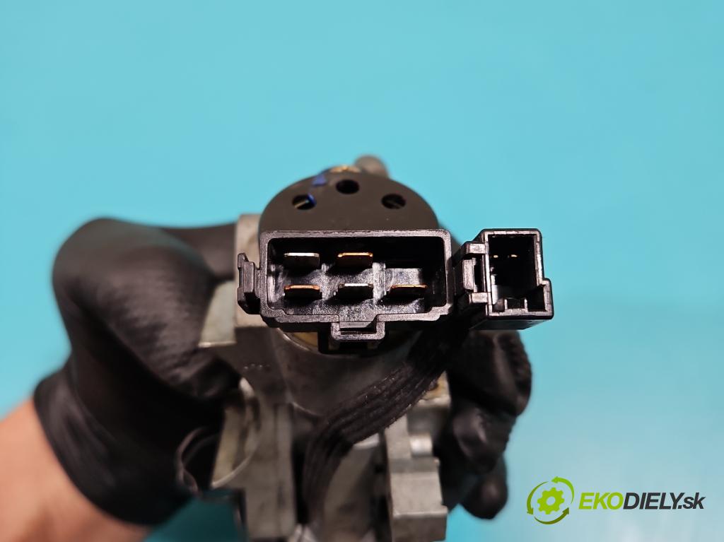 Volvo V40 I 1995-2004 1.8 16v 122 HP manual 90 kW 1783 cm3 5- Spínačka  (Spínacia skrinka)