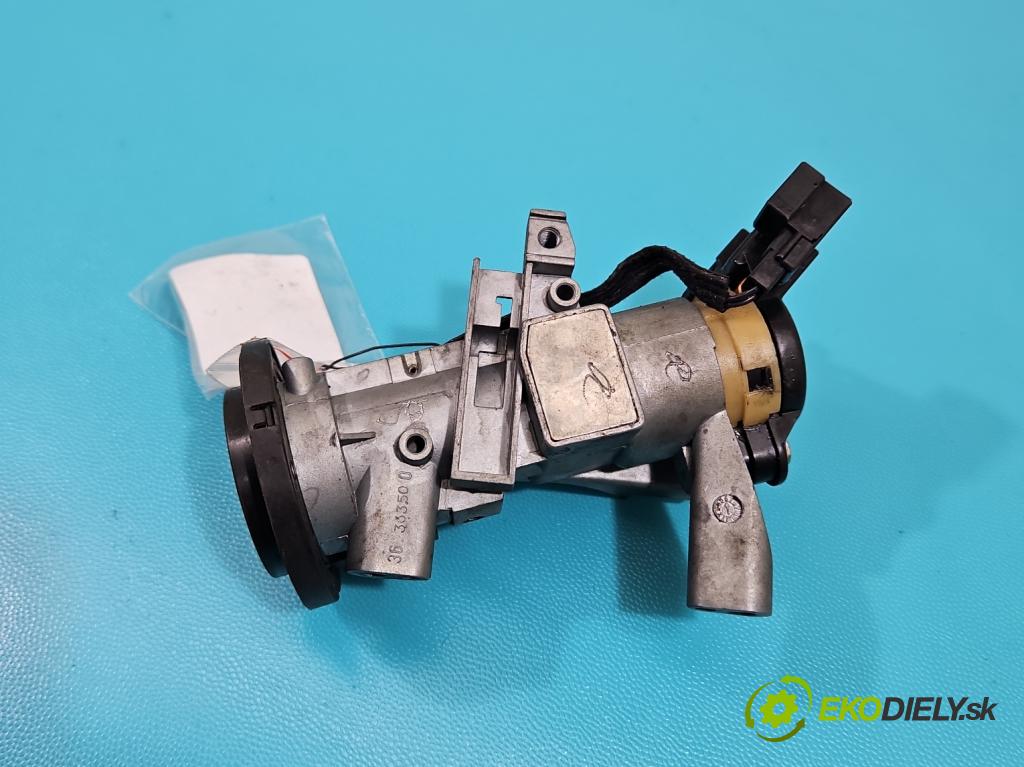 Volvo V40 I 1995-2004 1.8 16v 122 HP manual 90 kW 1783 cm3 5- Spínačka  (Spínacia skrinka)