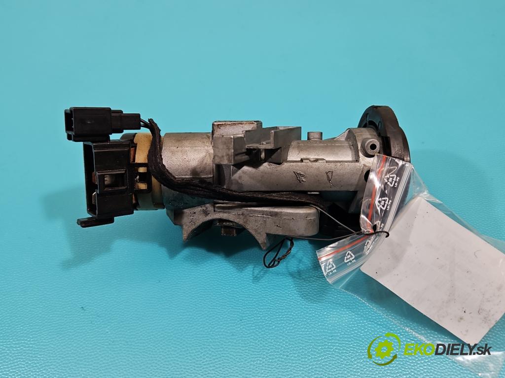 Volvo V40 I 1995-2004 1.8 16v 122 HP manual 90 kW 1783 cm3 5- Spínačka  (Spínacia skrinka)