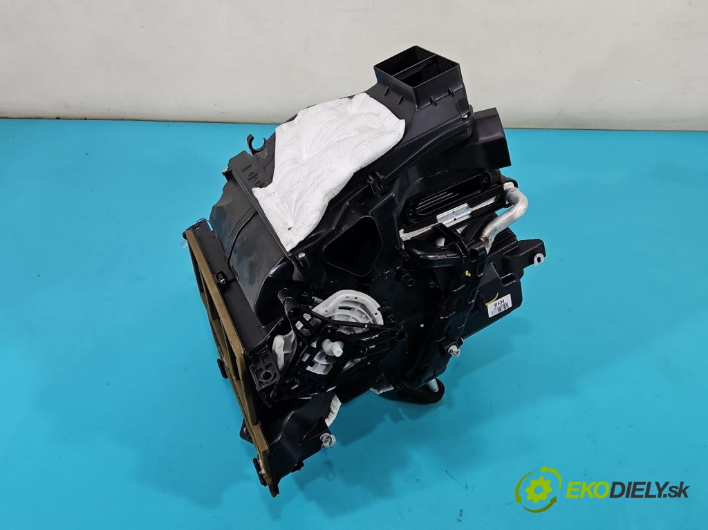 Hyundai Tucson III 2015-2020 2.0 crdi 136hp automatic 100 kW 1999 cm3 5- radiátor  (Radiátor topení)