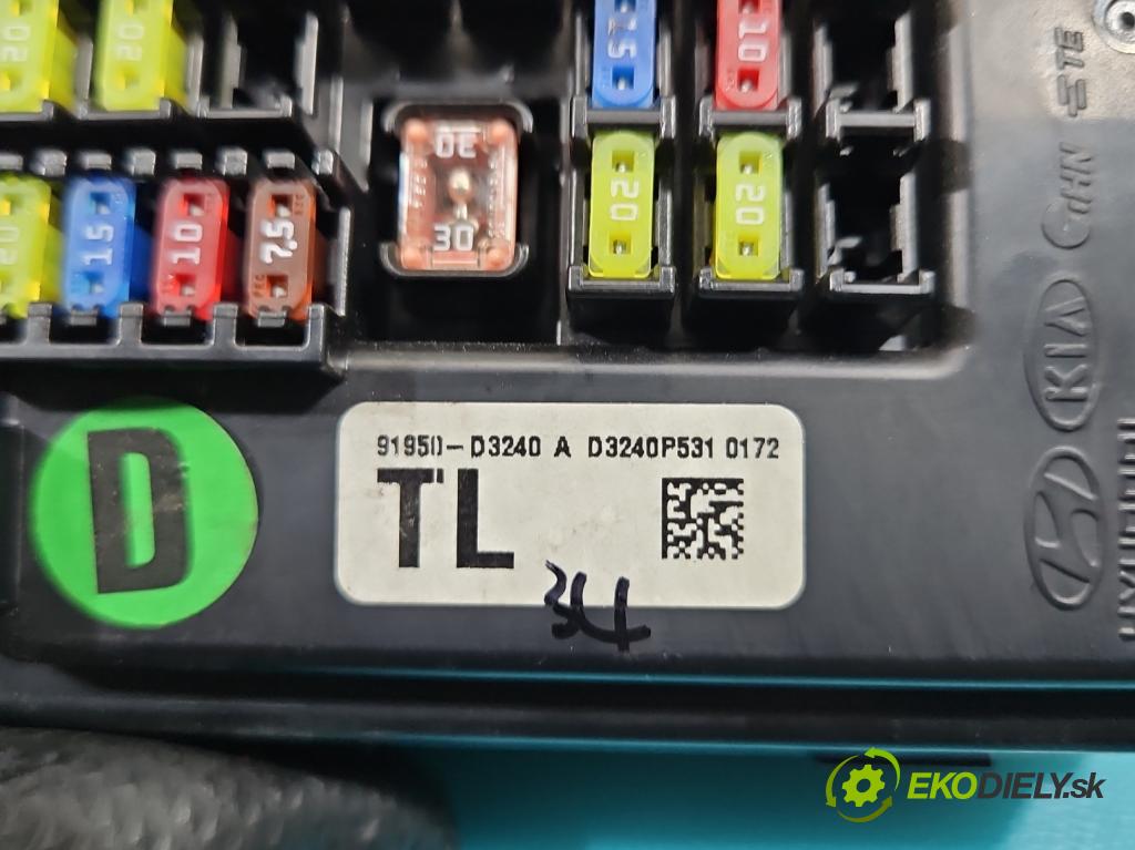 Hyundai Tucson III 2015-2020 2.0 crdi 136hp automatic 100 kW 1999 cm3 5- skříňka pojistková 91950-D3240A (Pojistková skříňka)