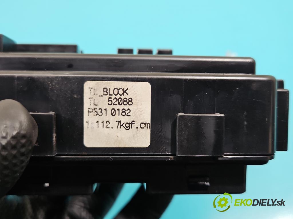 Hyundai Tucson III 2015-2020 2.0 crdi 136hp automatic 100 kW 1999 cm3 5- skříňka pojistková 91950-D3240A (Pojistková skříňka)