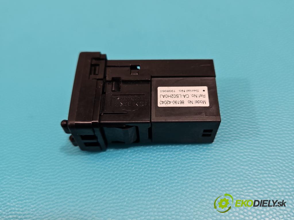 Toyota Rav4 IV 2013-2018 2.0 D4D 143 hp manual 105 kW 1995 cm3 5- zásuvka USB 86190-42040