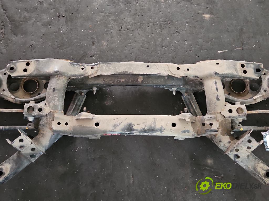 Toyota Rav4 IV 2013-2018 2.0 D4D 143 hp manual 105 kW 1995 cm3 5- zadní výztuha  (Zadní výztuha)