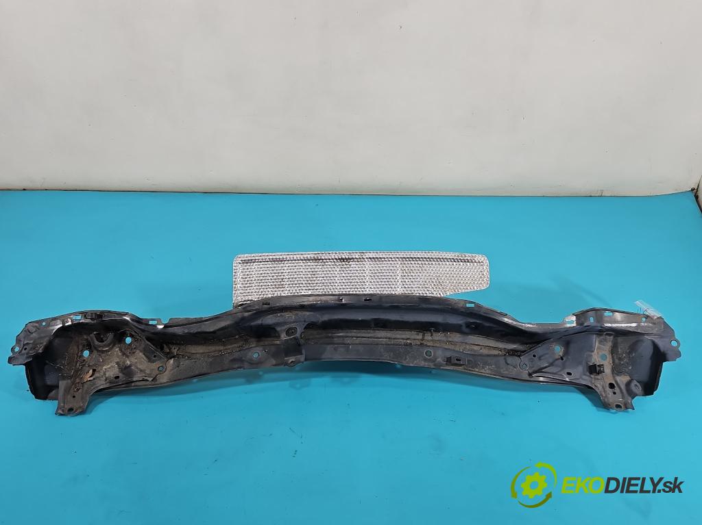 Toyota Rav4 IV 2013-2018 2.0 D4D 143 HP manual 105 kW 1995 cm3 5- torpédo  (Torpédo (plast pod čelným sklom))