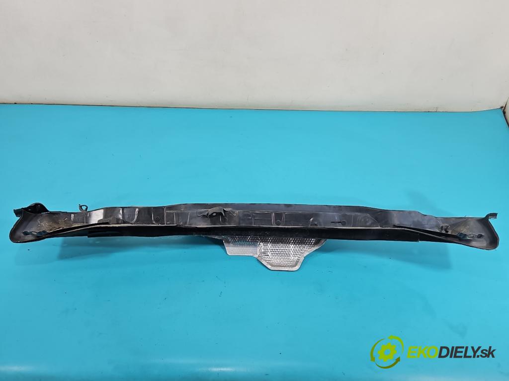 Toyota Rav4 IV 2013-2018 2.0 D4D 143 HP manual 105 kW 1995 cm3 5- torpédo  (Torpédo (plast pod čelným sklom))