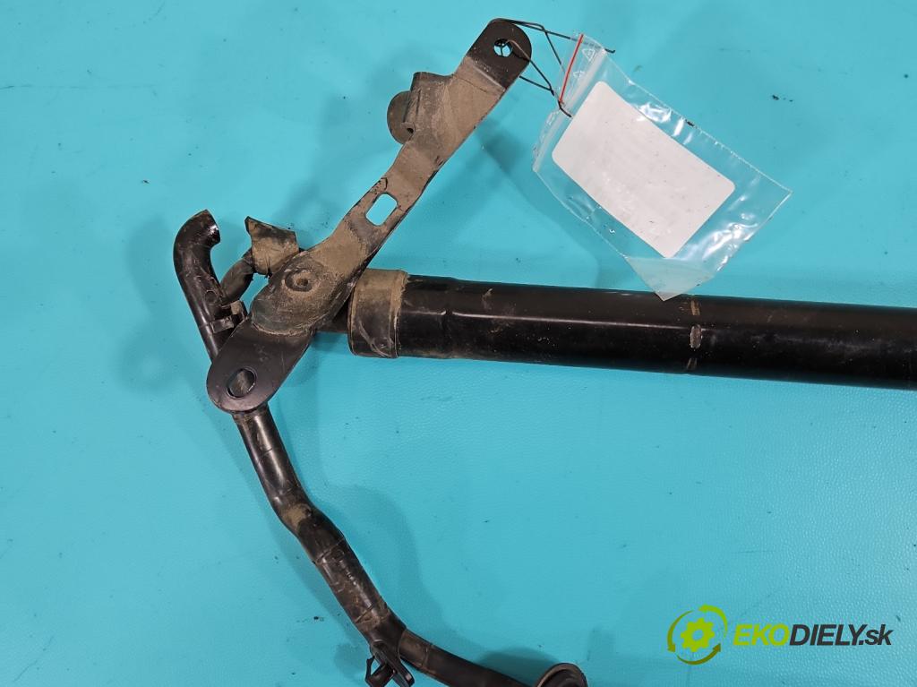 Toyota Rav4 IV 2013-2018 2.0 D4D 143 hp manual 105 kW 1995 cm3 5- Aktuátor: kufrových dveří levý 68920-42040