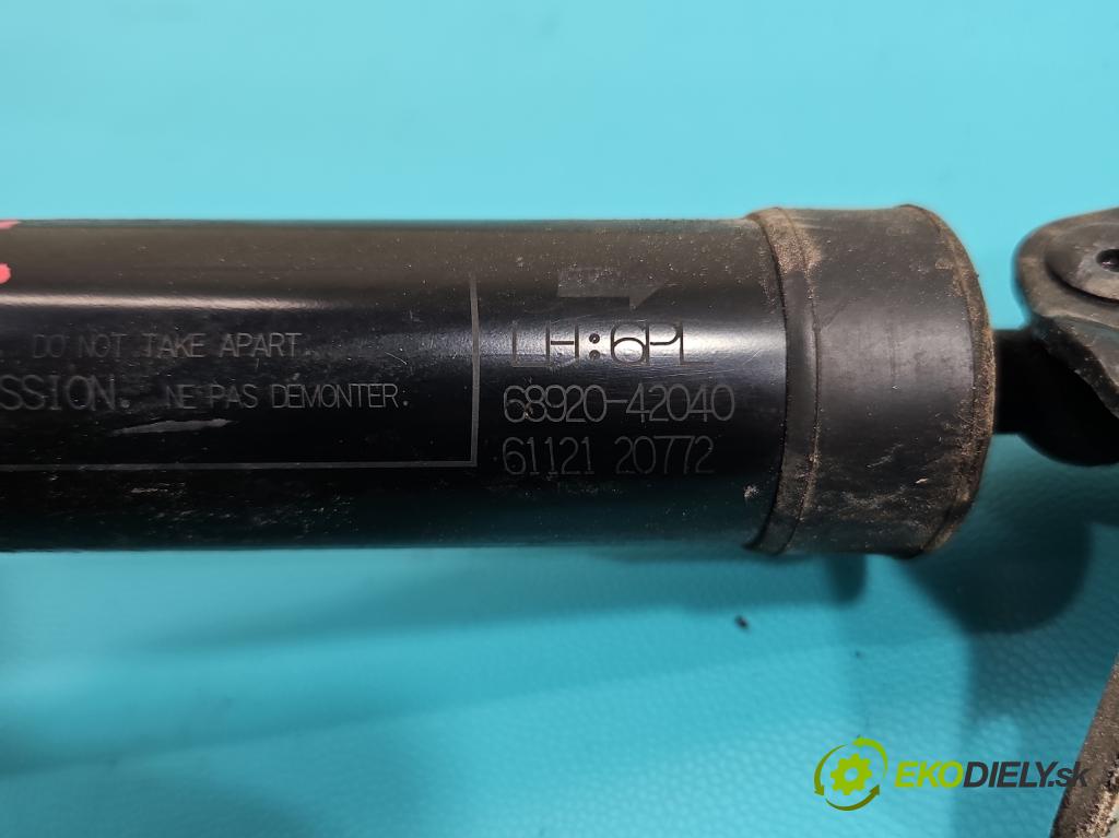 Toyota Rav4 IV 2013-2018 2.0 D4D 143 hp manual 105 kW 1995 cm3 5- Aktuátor: kufrových dveří levý 68920-42040