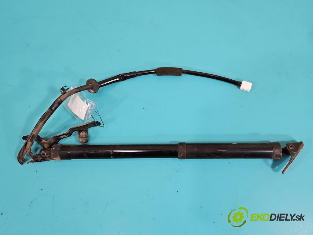 Toyota Rav4 IV 2013-2018 2.0 D4D 143 hp manual 105 kW 1995 cm3 5- Aktuátor: kufrových dveří levý 68920-42040