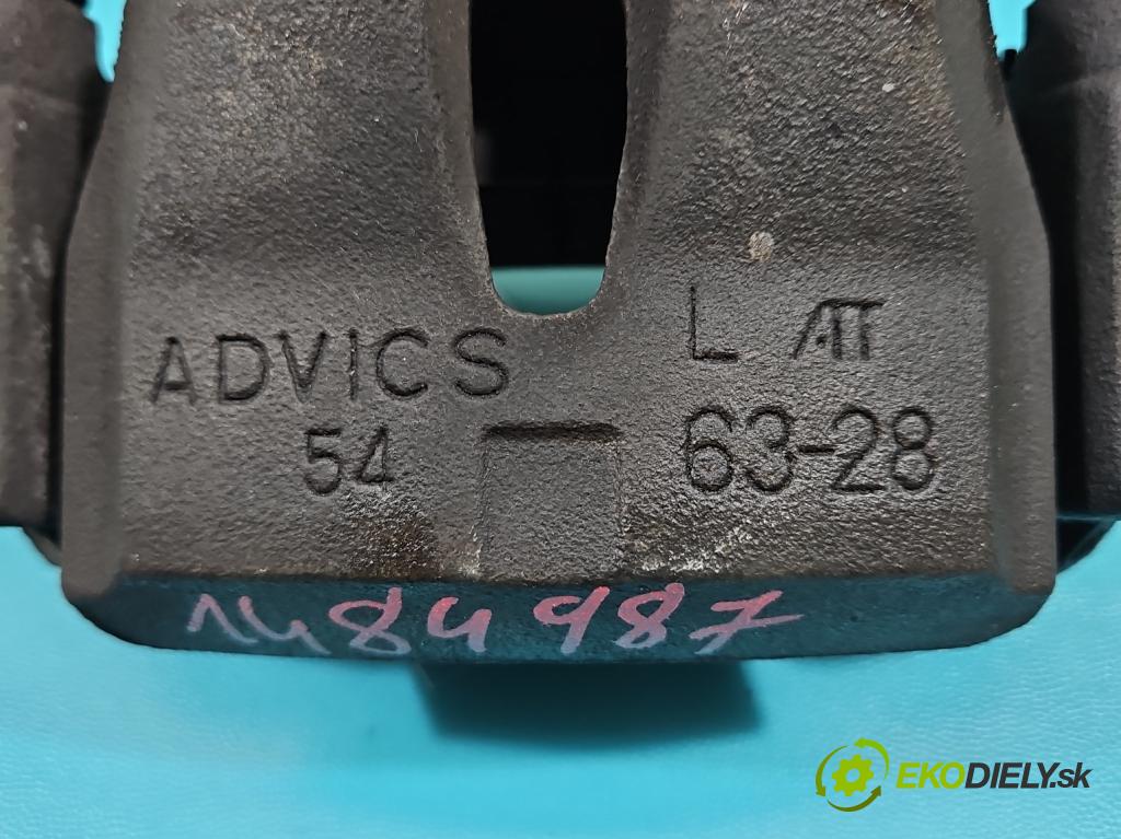 Toyota Rav4 IV 2013-2018 2.0 D4D 143 HP manual 105 kW 1995 cm3 5- brzdič predné ľavý  (Kľučka dverí ostatné)