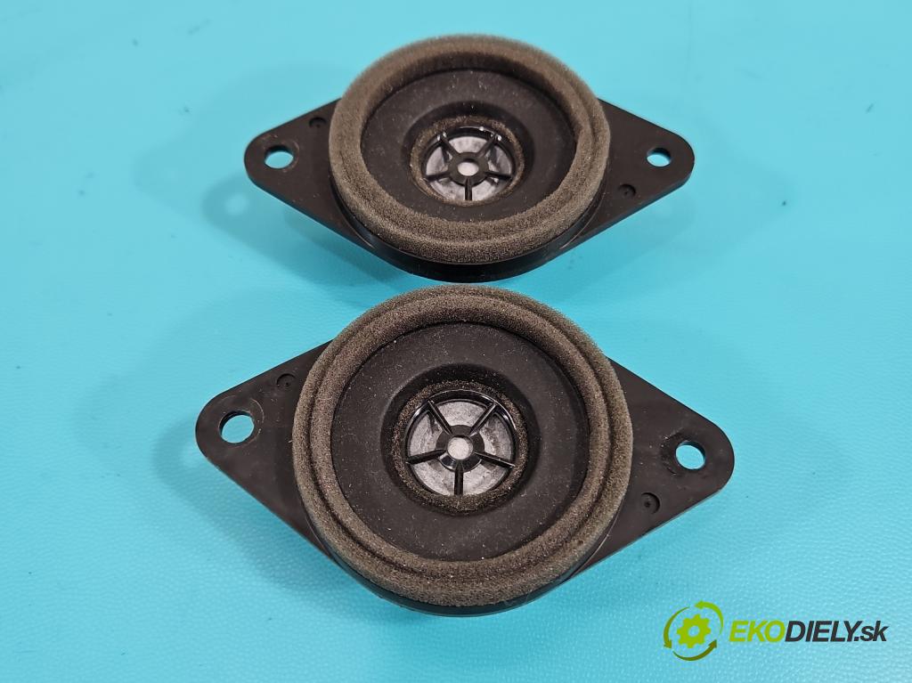 Toyota Rav4 IV 2013-2018 2.0 D4D 143 hp manual 105 kW 1995 cm3 5- reproduktory komplet 86160-52331