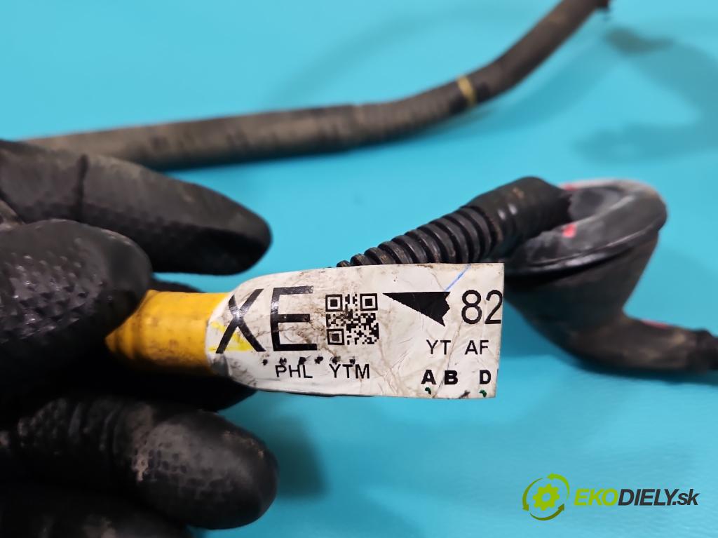 Toyota Rav4 IV 2013-2018 2.0 D4D 143 hp manual 105 kW 1995 cm3 5- Balíček: 82412-42110A