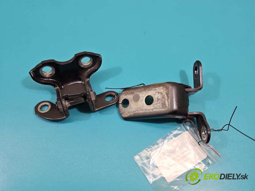 Toyota Rav4 IV 2013-2018 2.0 D4D 143 HP manual 105 kW 1995 cm3 5- Závěs: dvere zadné pravý