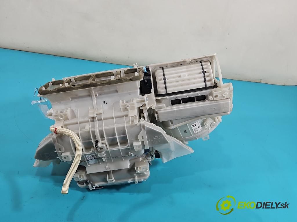 Toyota Rav4 IV 2013-2018 2.0 D4D 143 hp manual 105 kW 1995 cm3 5- radiátor 87010-42860 (Radiátor topení)