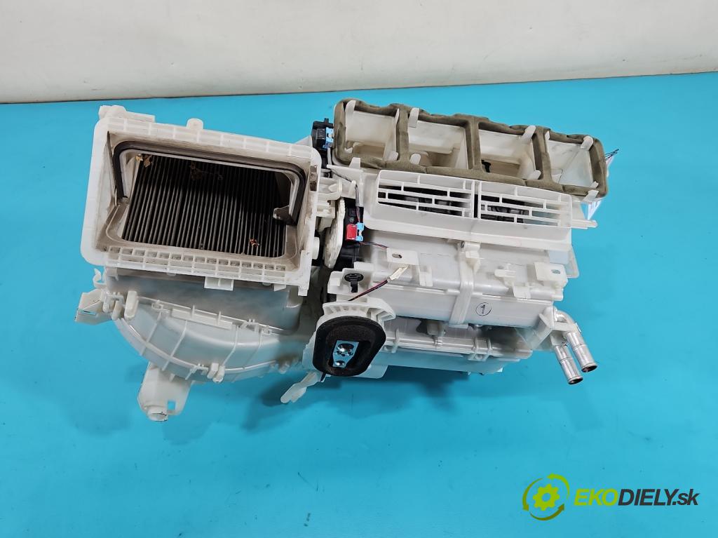 Toyota Rav4 IV 2013-2018 2.0 D4D 143 hp manual 105 kW 1995 cm3 5- radiátor 87010-42860 (Radiátor topení)