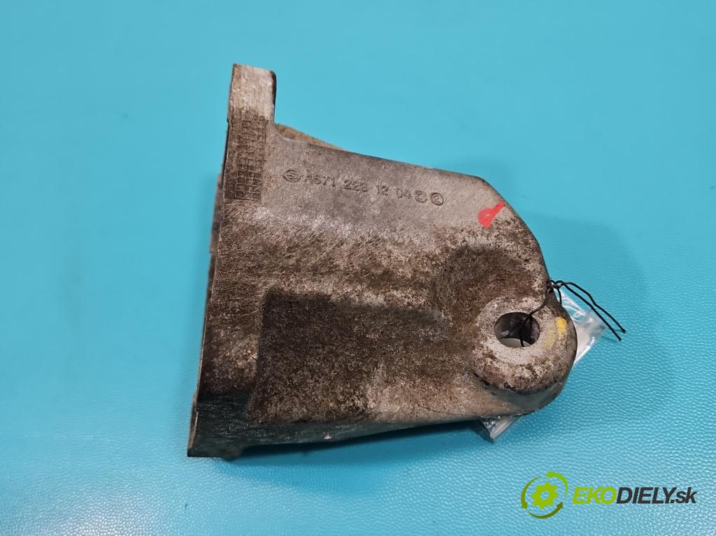 Ssangyong Rexton I 2001-2017 2.0 (671960) 155 HP automatic 114 kW 1998 cm3 5- držiak motora A6712231204