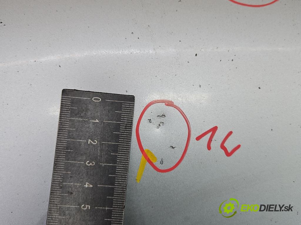 Opel Combo C 2001-2011 1.6 16V 97KM manual 71 kW 1598 cm3 5- kapota predná