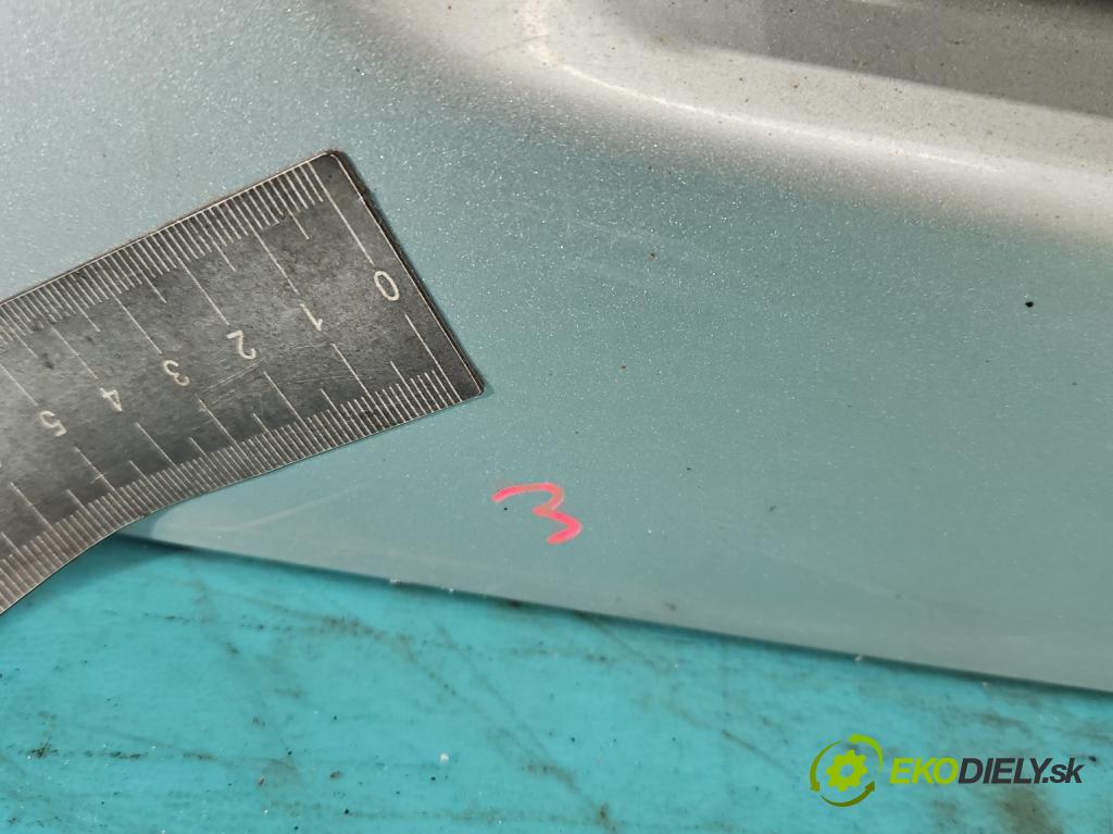 Opel Combo C 2001-2011 1.6 16V 97KM manual 71 kW 1598 cm3 5- zadní kufrové dveře  (Zadní kapota (kufr))