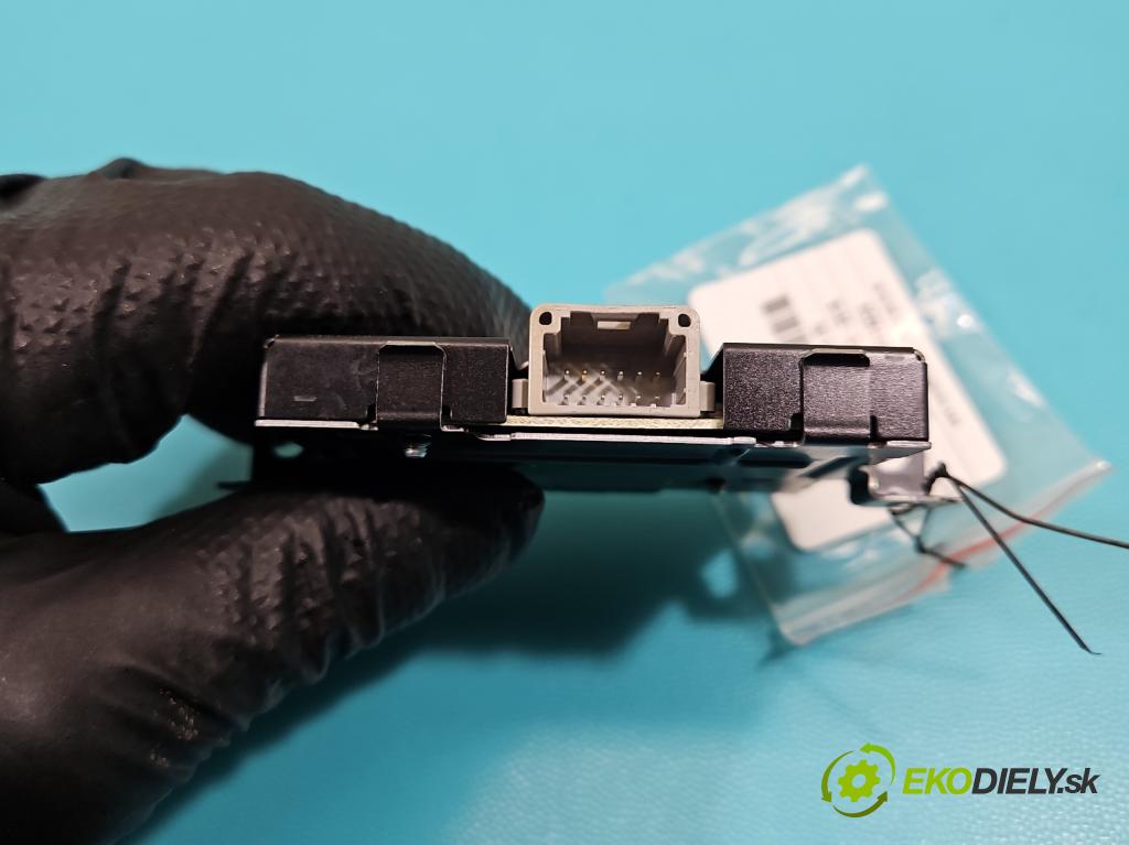 Toyota Rav4 IV 2013-2018 2.0 D4D 143 HP manual 105 kW 1995 cm3 5- střídač: xenon 85967-42010 (Riadiaca jednotka xenónu)