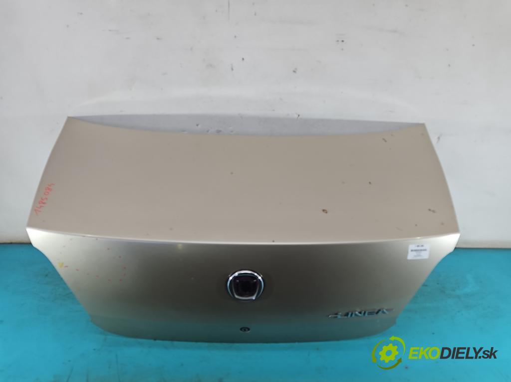 Fiat Linea 1.4 8V 77 hp manual 57 kW 1368 cm3 4- zadní kufrové dveře  (Zadní kapota (kufr))