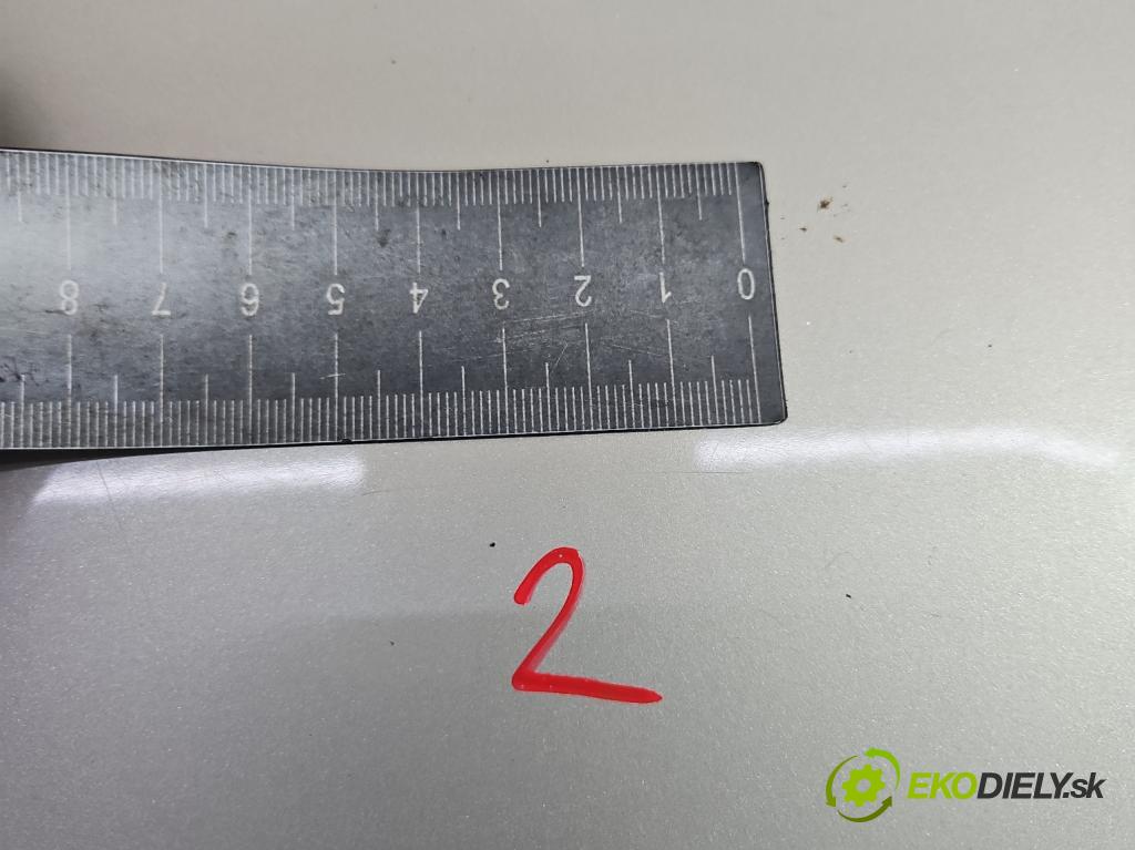 Fiat Linea 1.4 8V 77 hp manual 57 kW 1368 cm3 4- zadní kufrové dveře  (Zadní kapota (kufr))