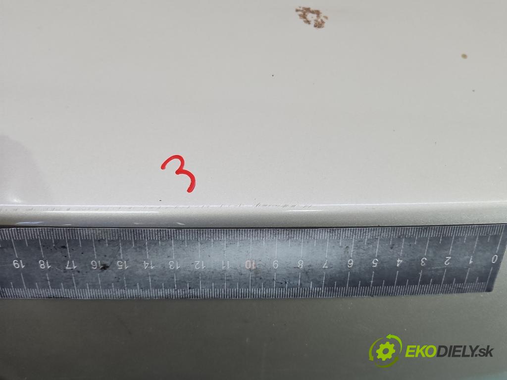 Fiat Linea 1.4 8V 77 hp manual 57 kW 1368 cm3 4- zadní kufrové dveře  (Zadní kapota (kufr))