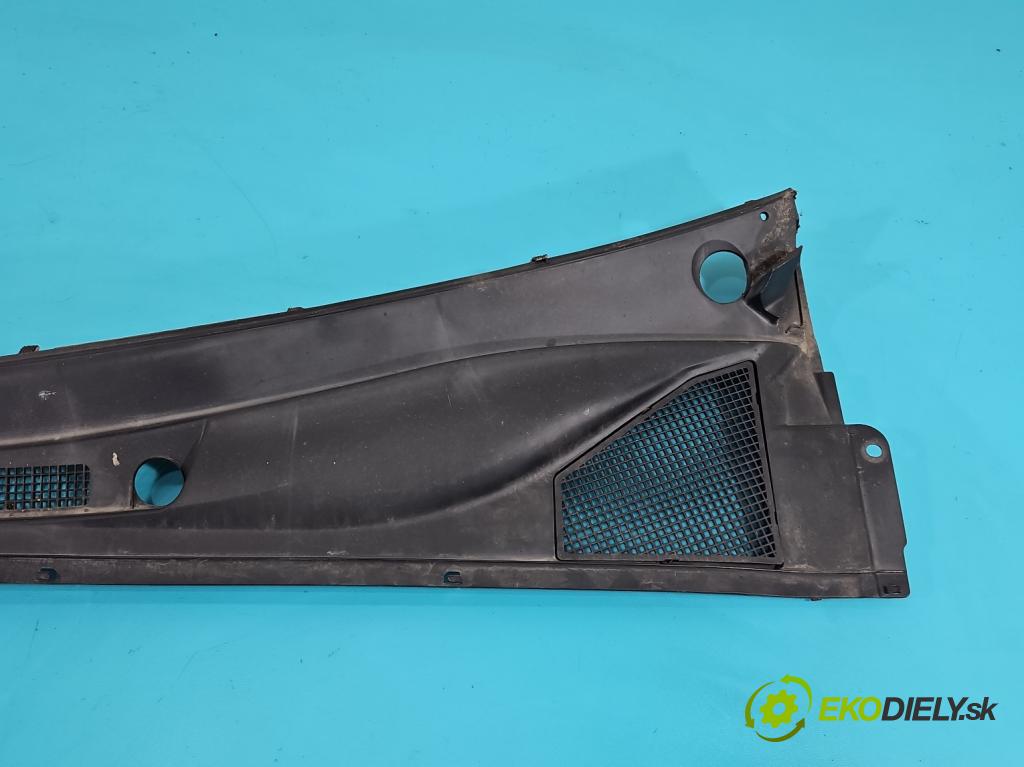 Lexus RX II 2003-2008 3.5 V6 automatic 203 kW 3456 cm3 5- torpédo 55708-48041 (Plast pod čelním sklem)